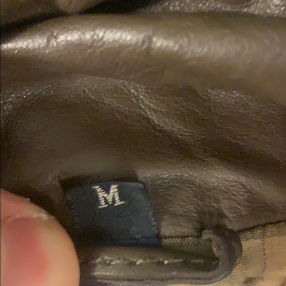 Heavy leather jacket - Picture 4 of 11